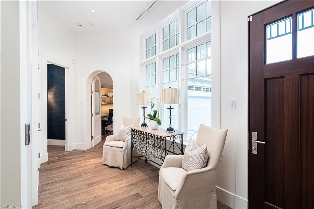 AQUALANE SHORES - Residential