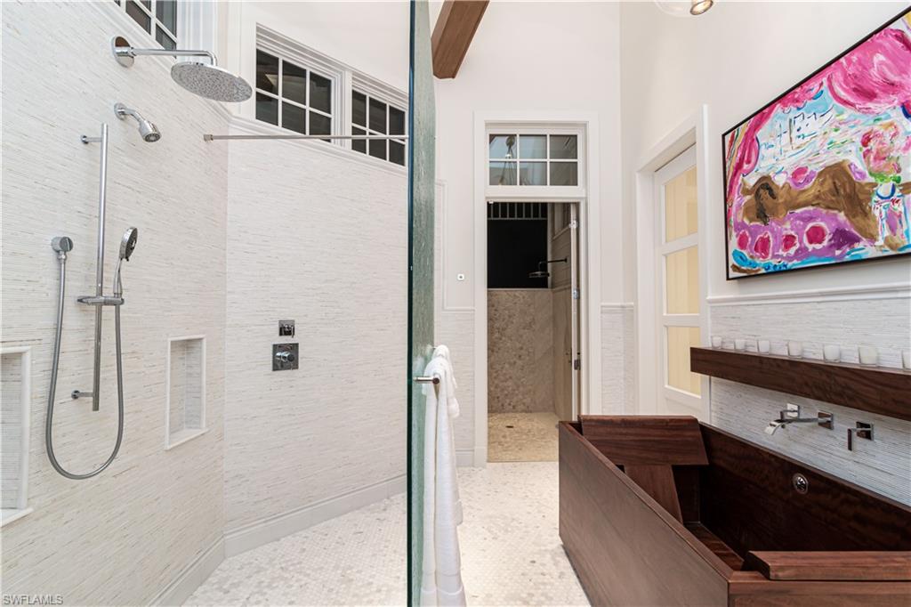 AQUALANE SHORES - Residential