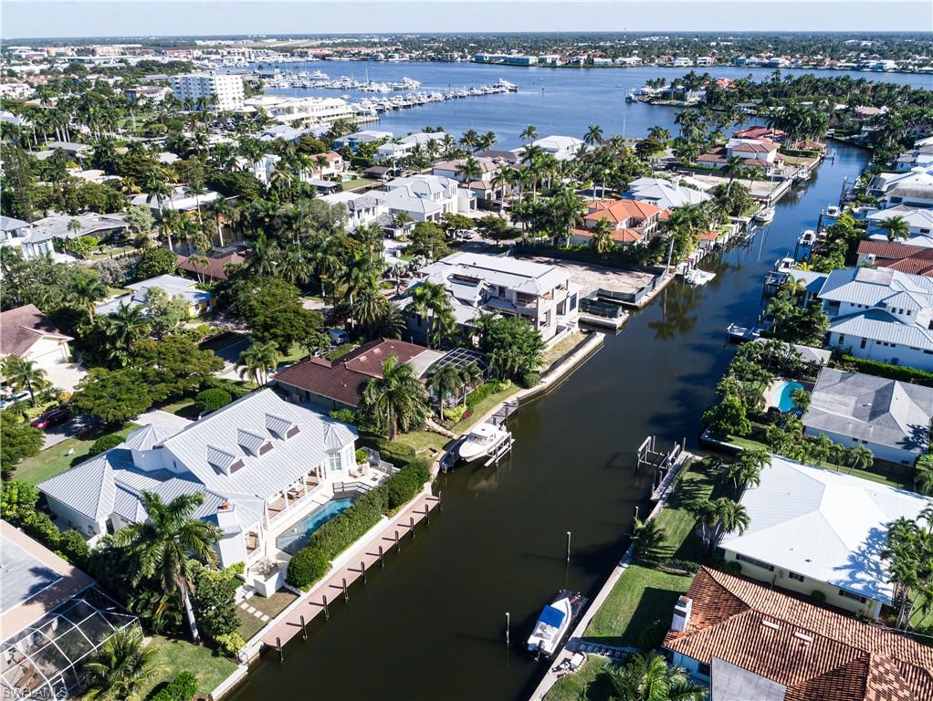 AQUALANE SHORES - Residential