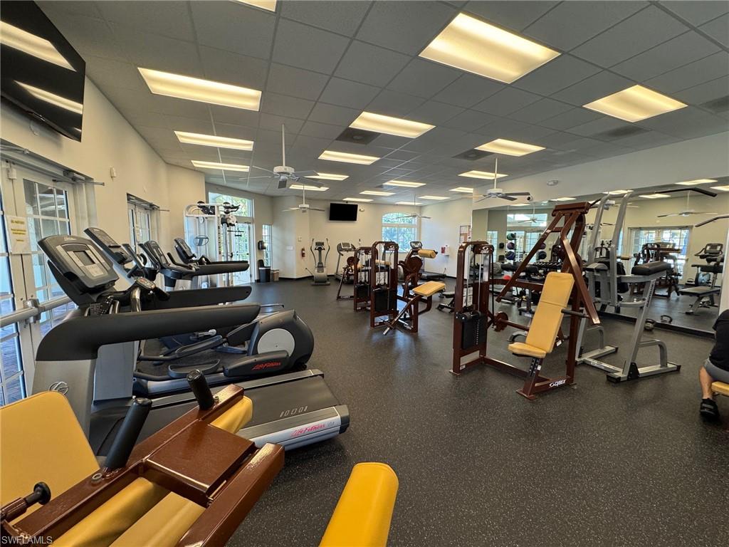 VALENCIA LAKES - Residential