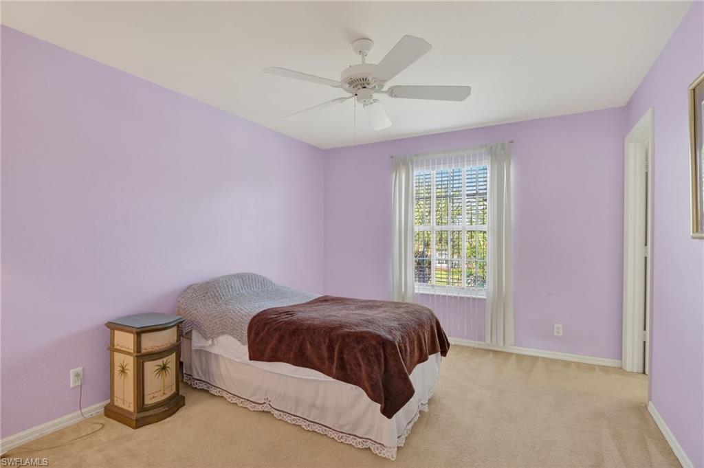 VALENCIA LAKES - Residential