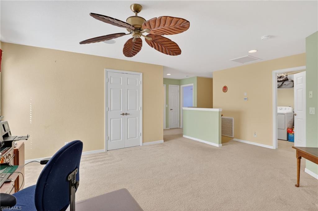 VALENCIA LAKES - Residential