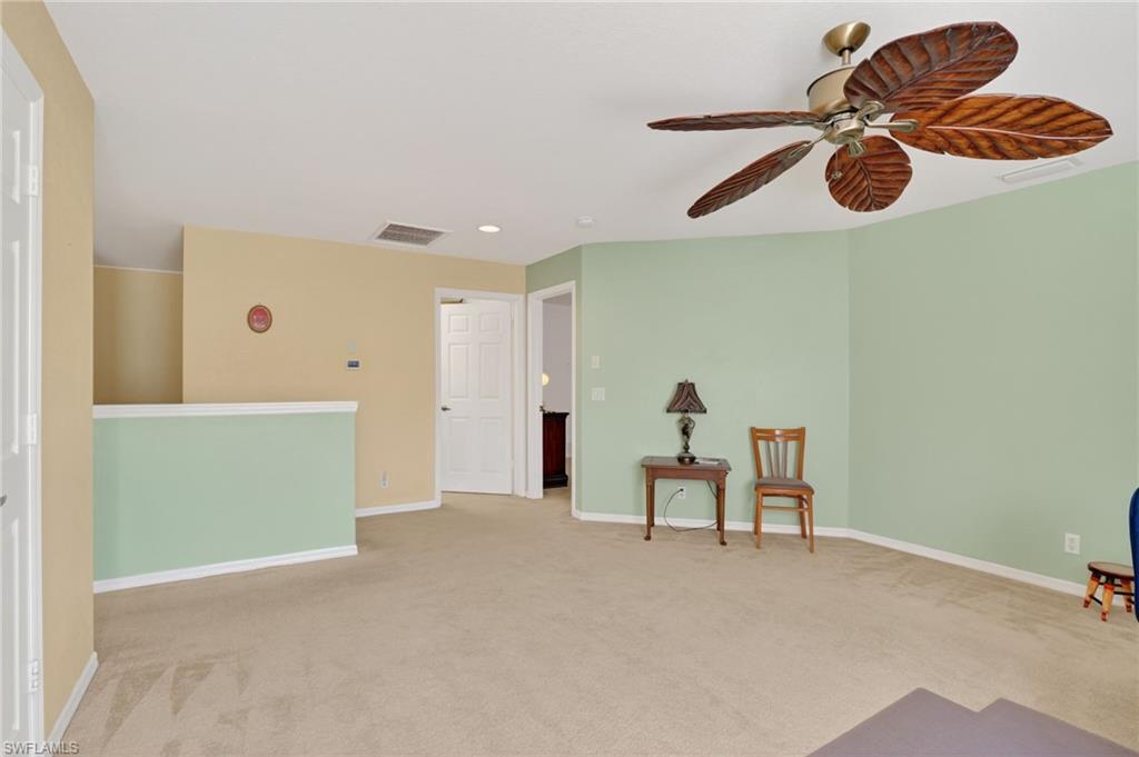 VALENCIA LAKES - Residential