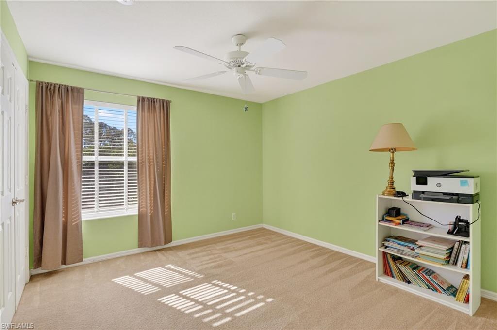 VALENCIA LAKES - Residential