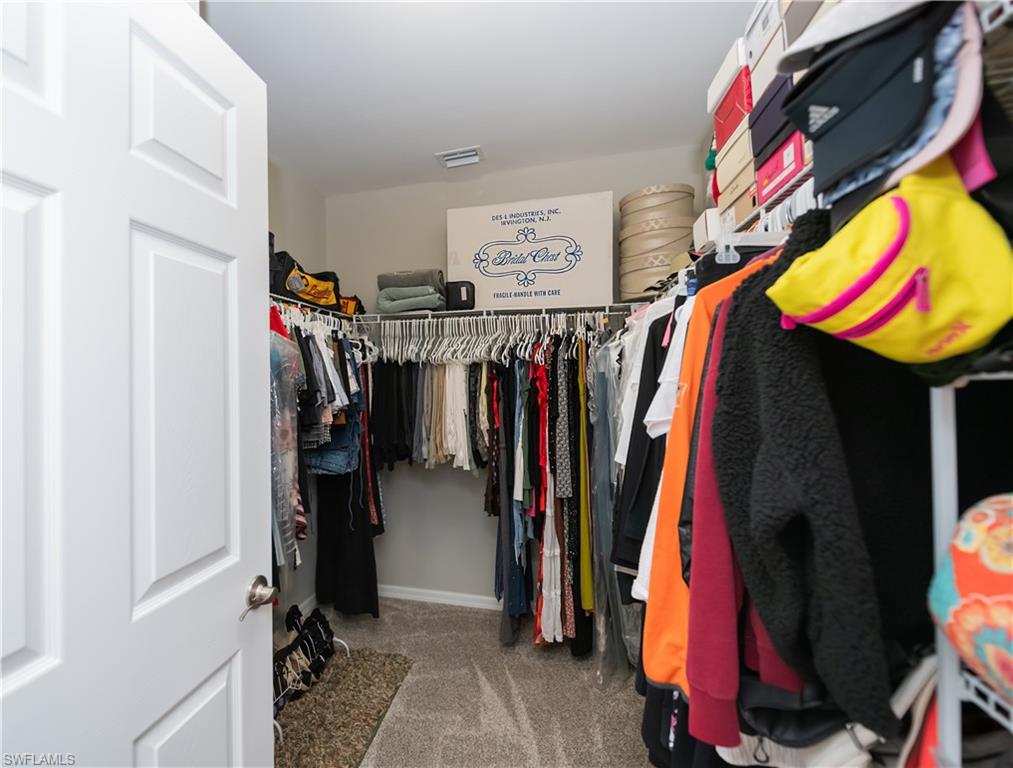 ENTRADA - Residential