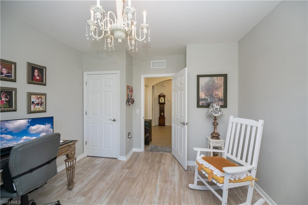 ENTRADA - Residential