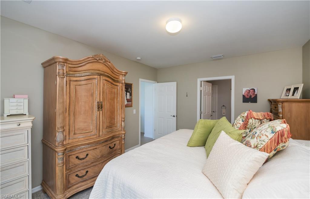 ENTRADA - Residential