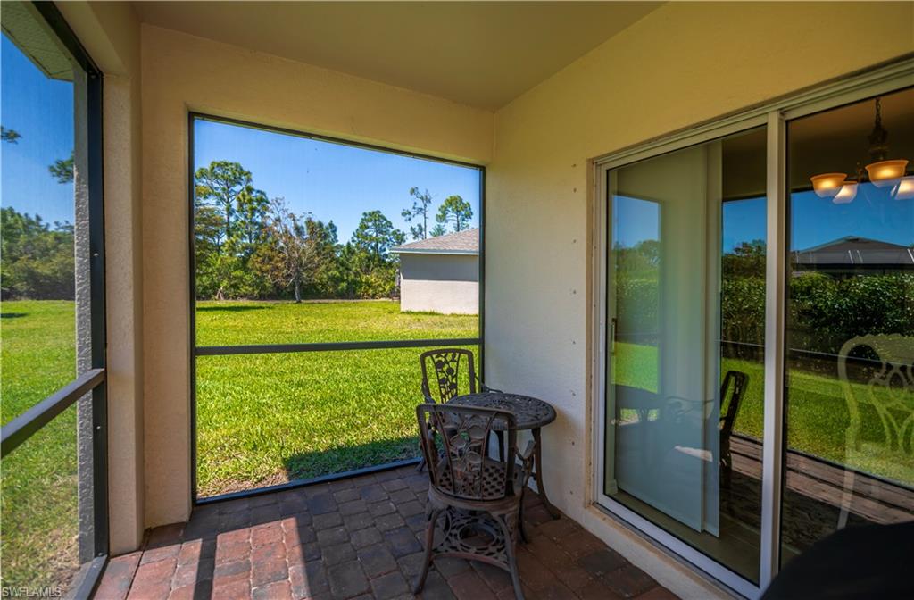 ENTRADA - Residential