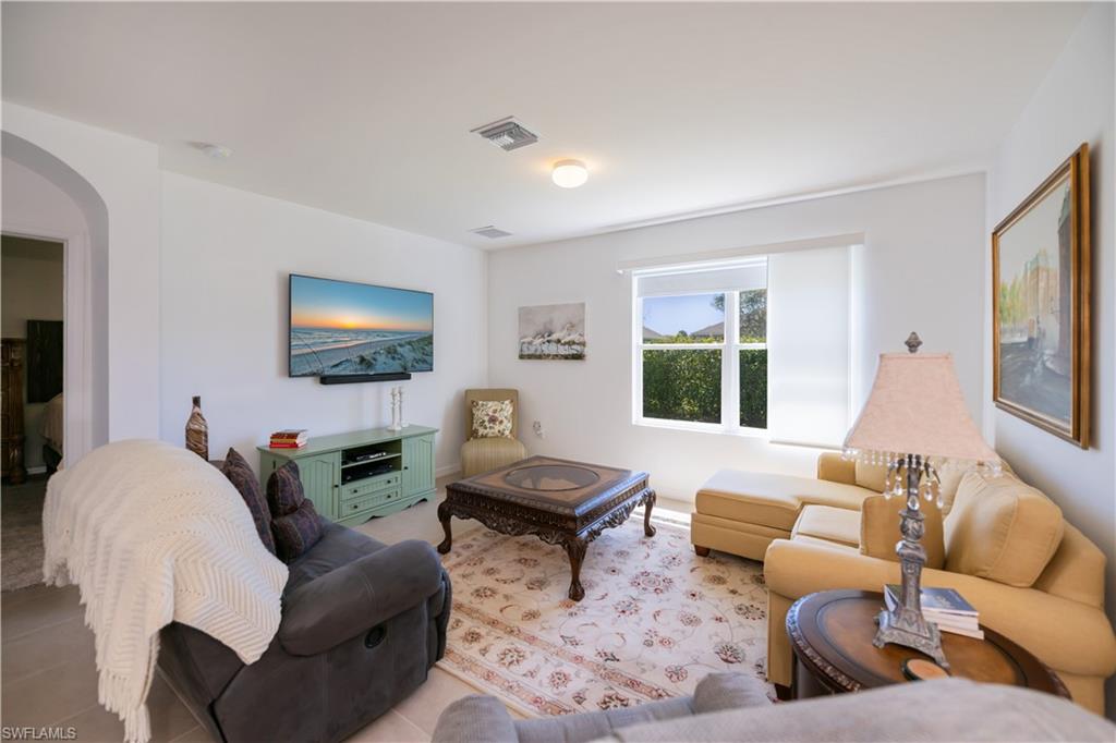 ENTRADA - Residential