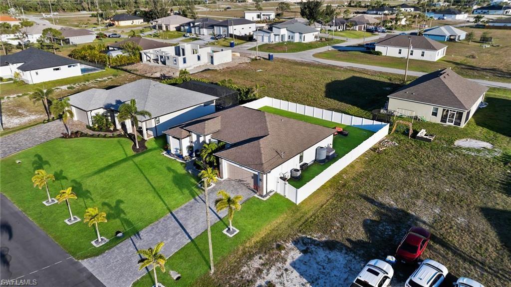 CAPE CORAL - Residential