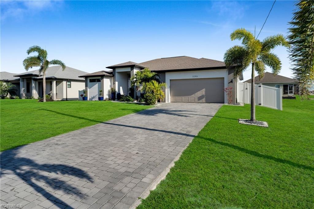 CAPE CORAL - Residential