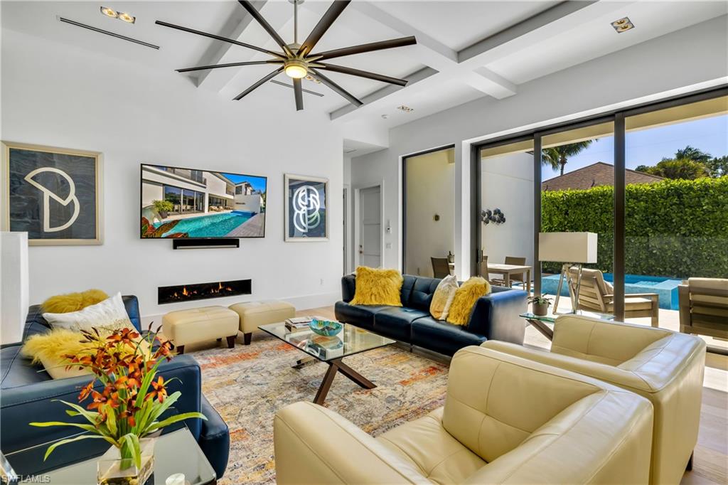 OLDE NAPLES - Residential