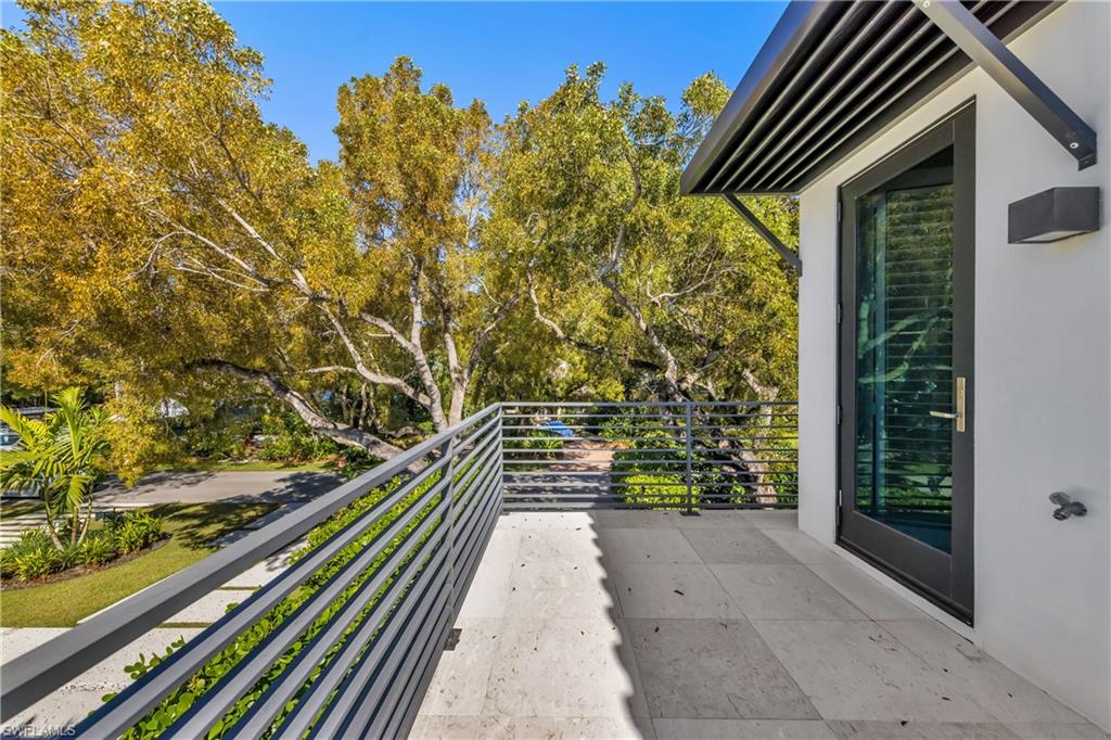 OLDE NAPLES - Residential