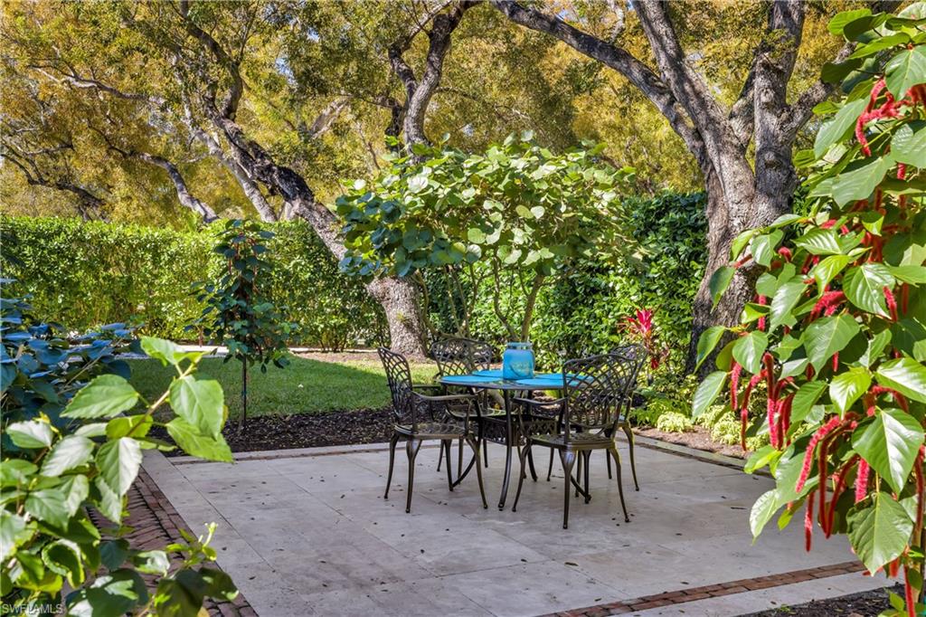 OLDE NAPLES - Residential