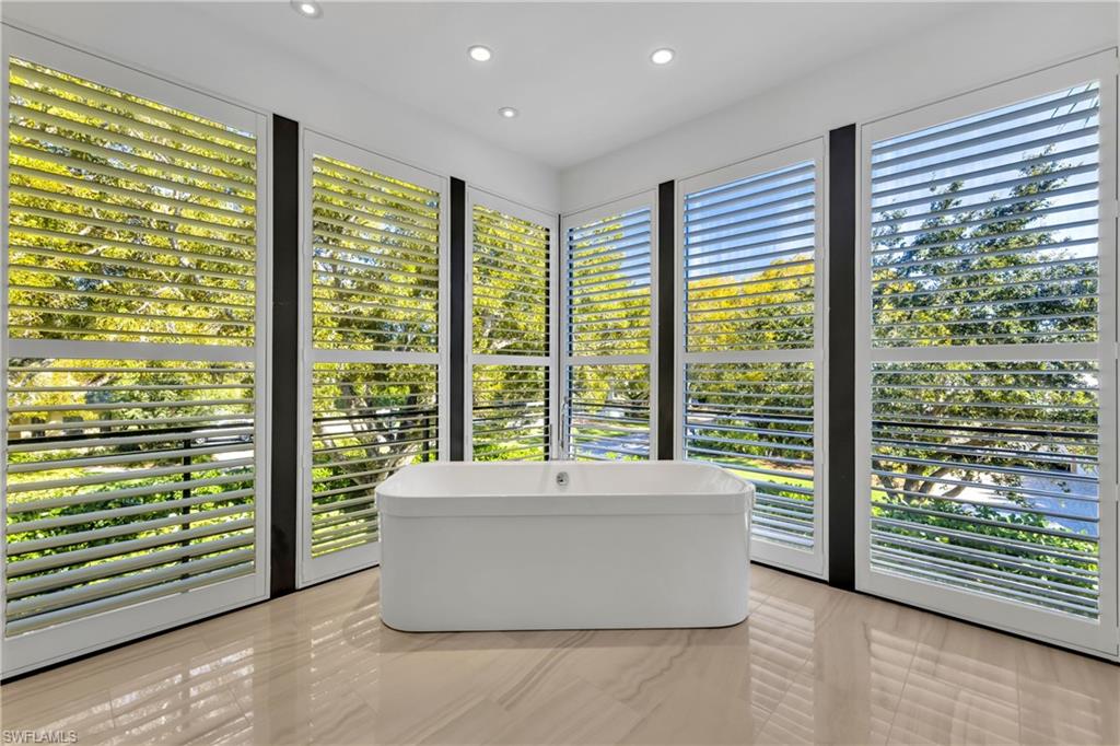 OLDE NAPLES - Residential