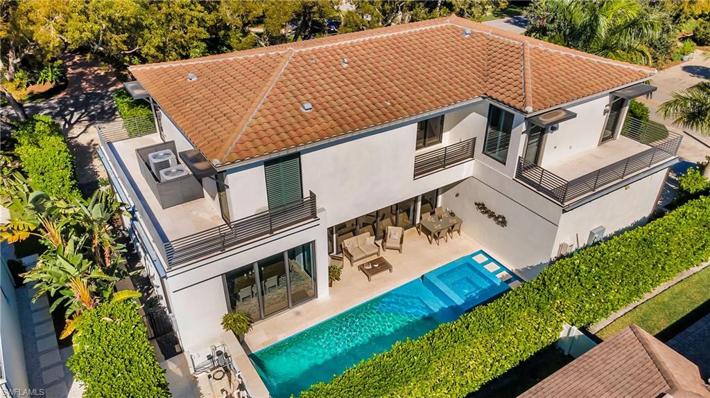 OLDE NAPLES - Residential