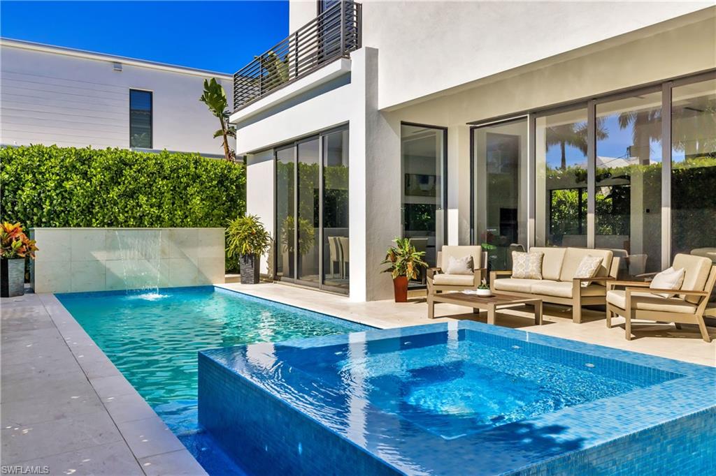 OLDE NAPLES - Residential