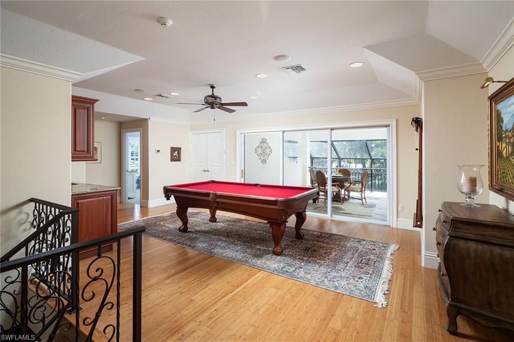 MOORINGS - Residential