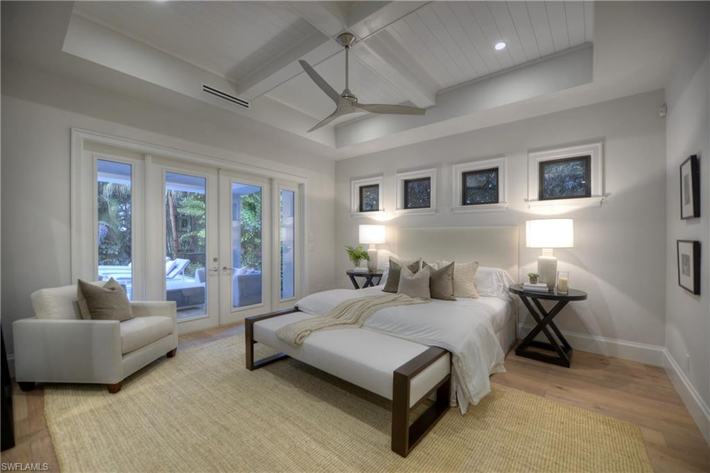 MOORINGS - Residential