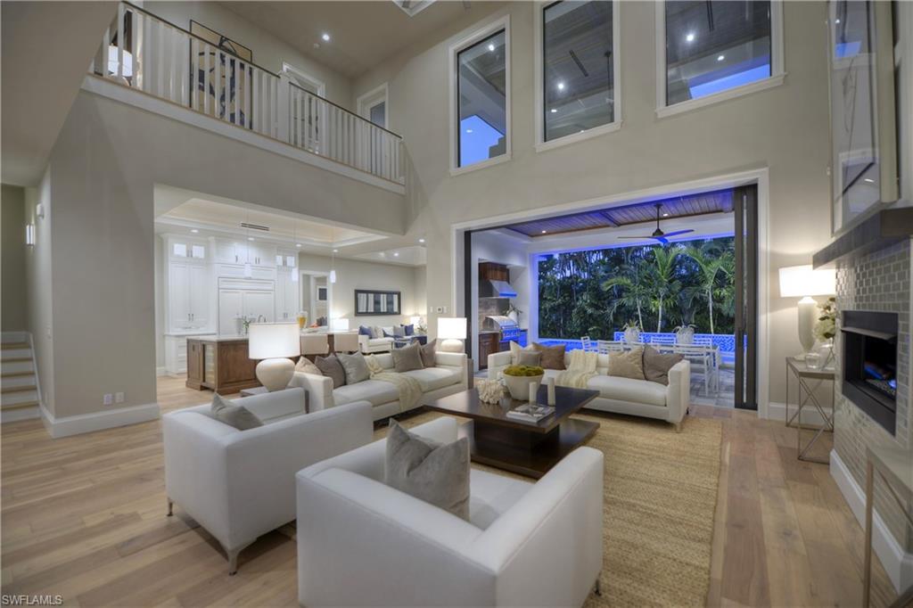 MOORINGS - Residential