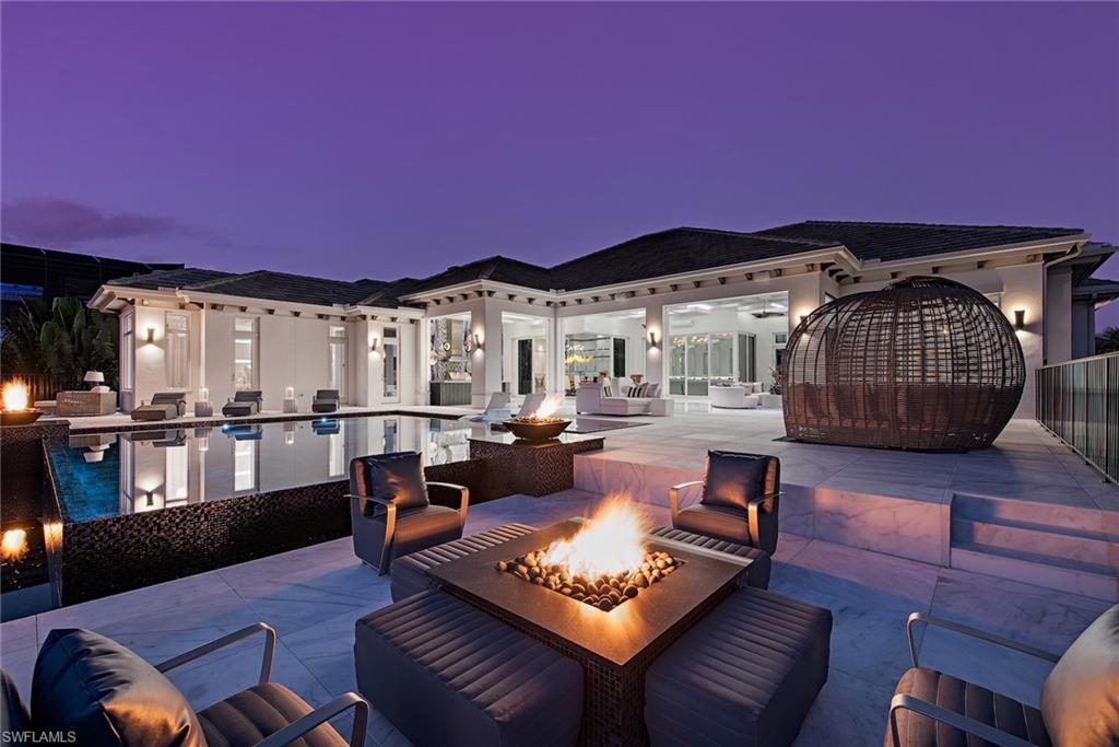 BAY WOODS - Residential