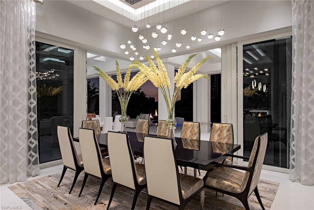 BAY WOODS - Residential