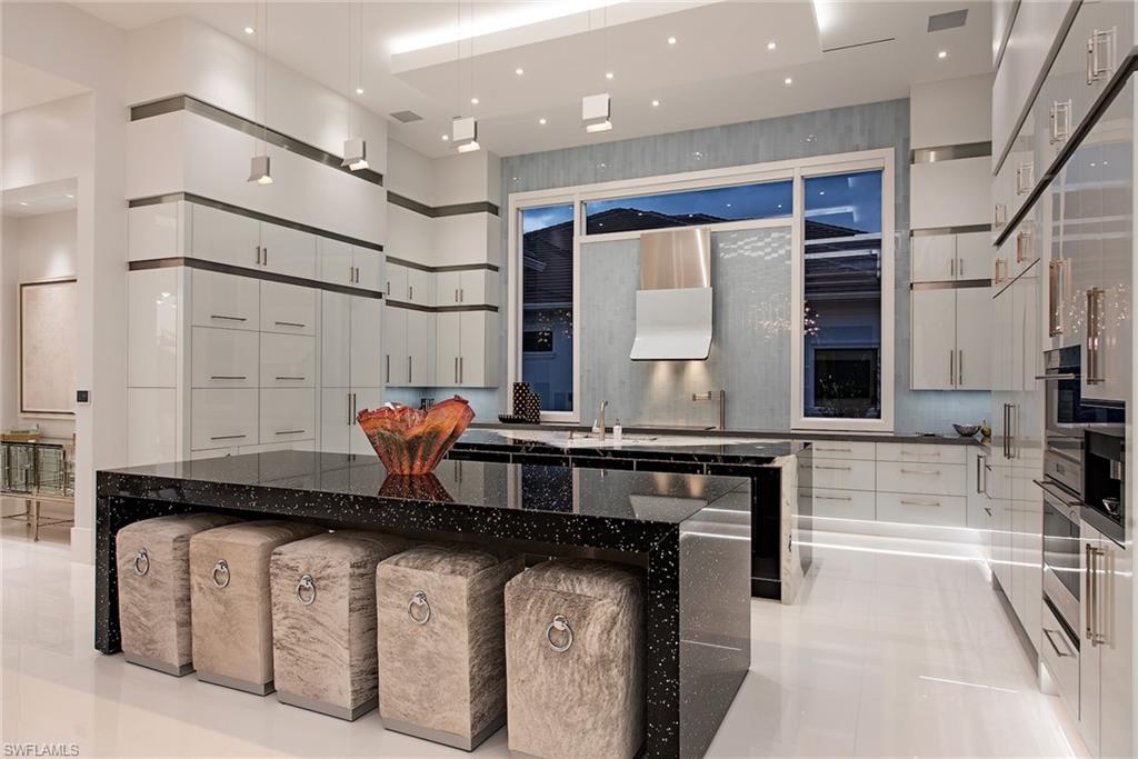 BAY WOODS - Residential