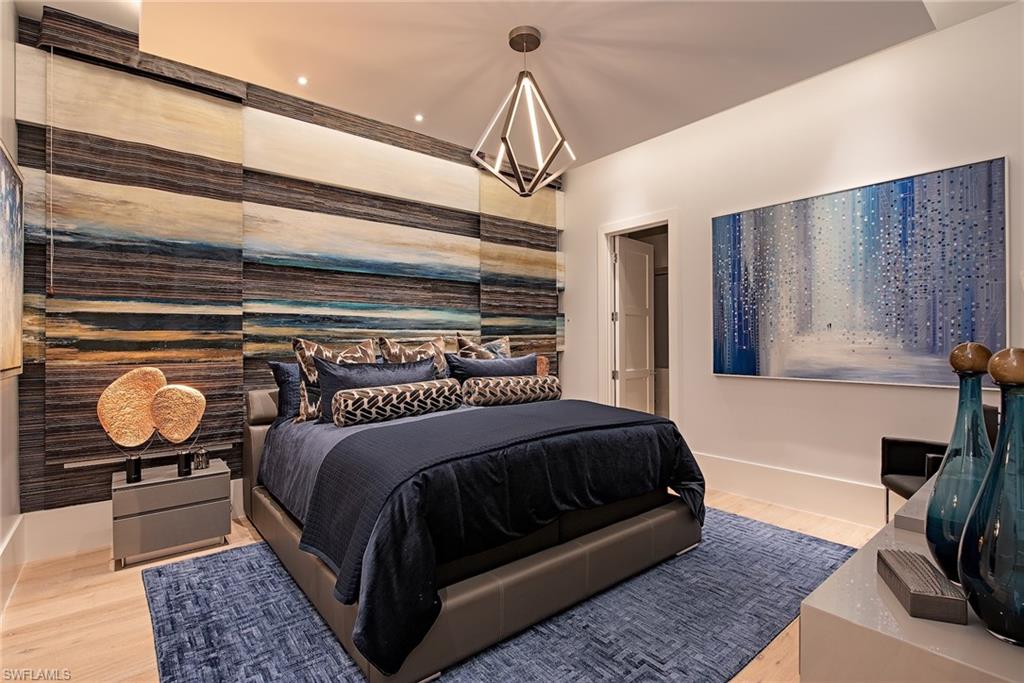 BAY WOODS - Residential