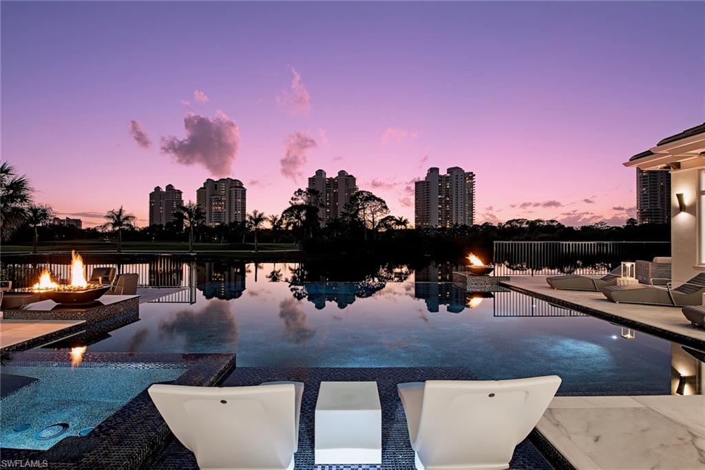 BAY WOODS - Residential