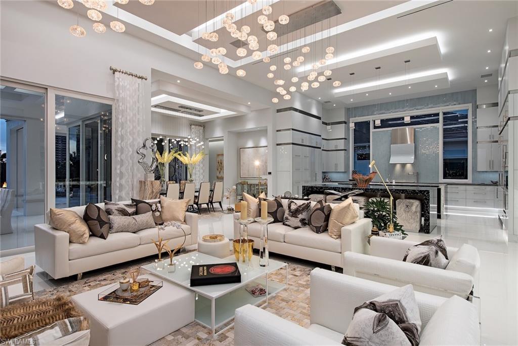 BAY WOODS - Residential