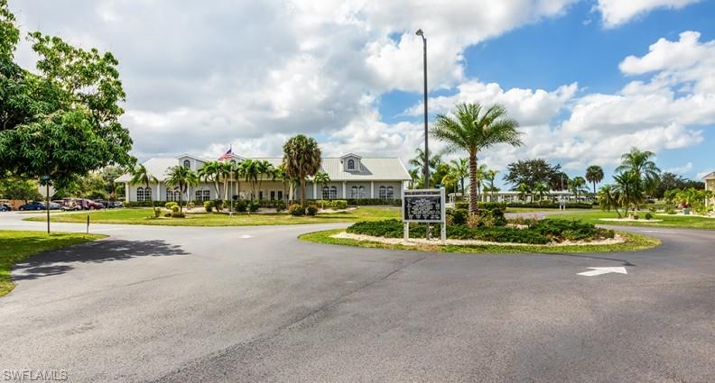 CRYSTAL LAKES - Residential