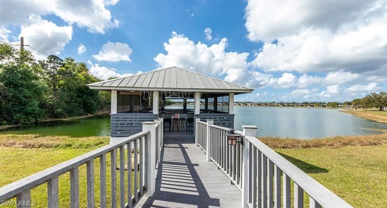 CRYSTAL LAKES - Residential