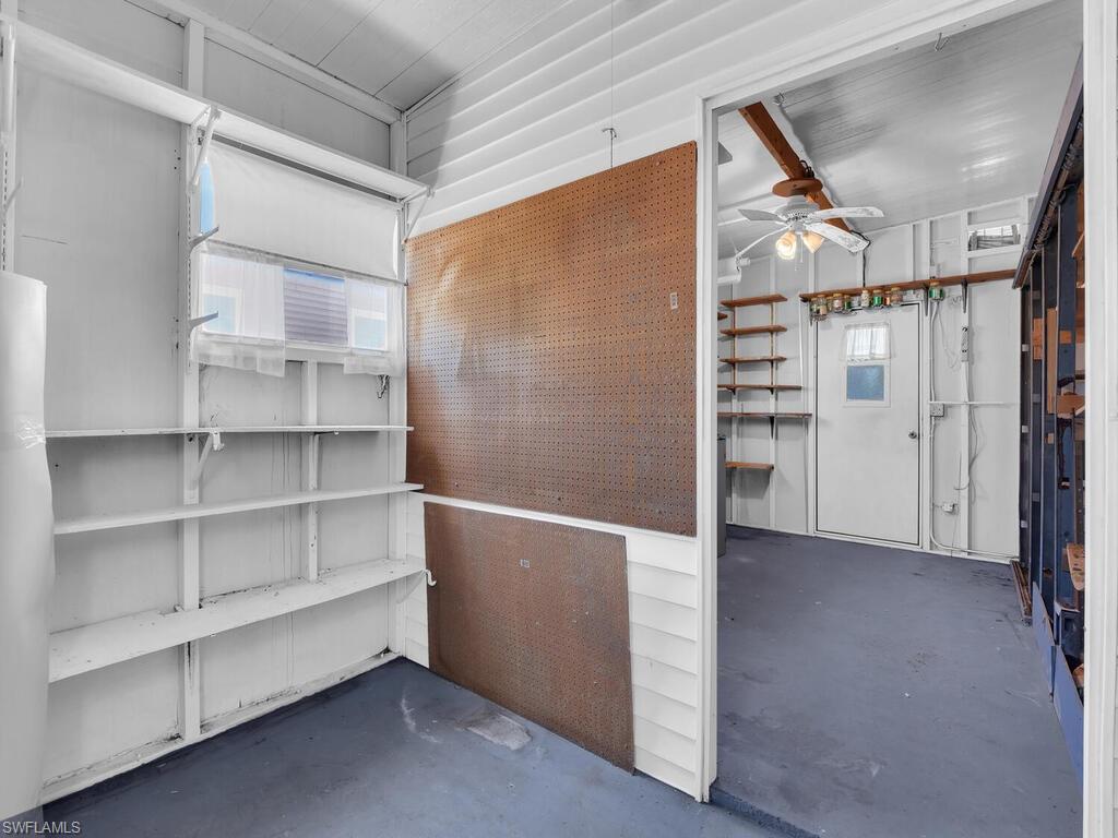 CRYSTAL LAKES - Residential