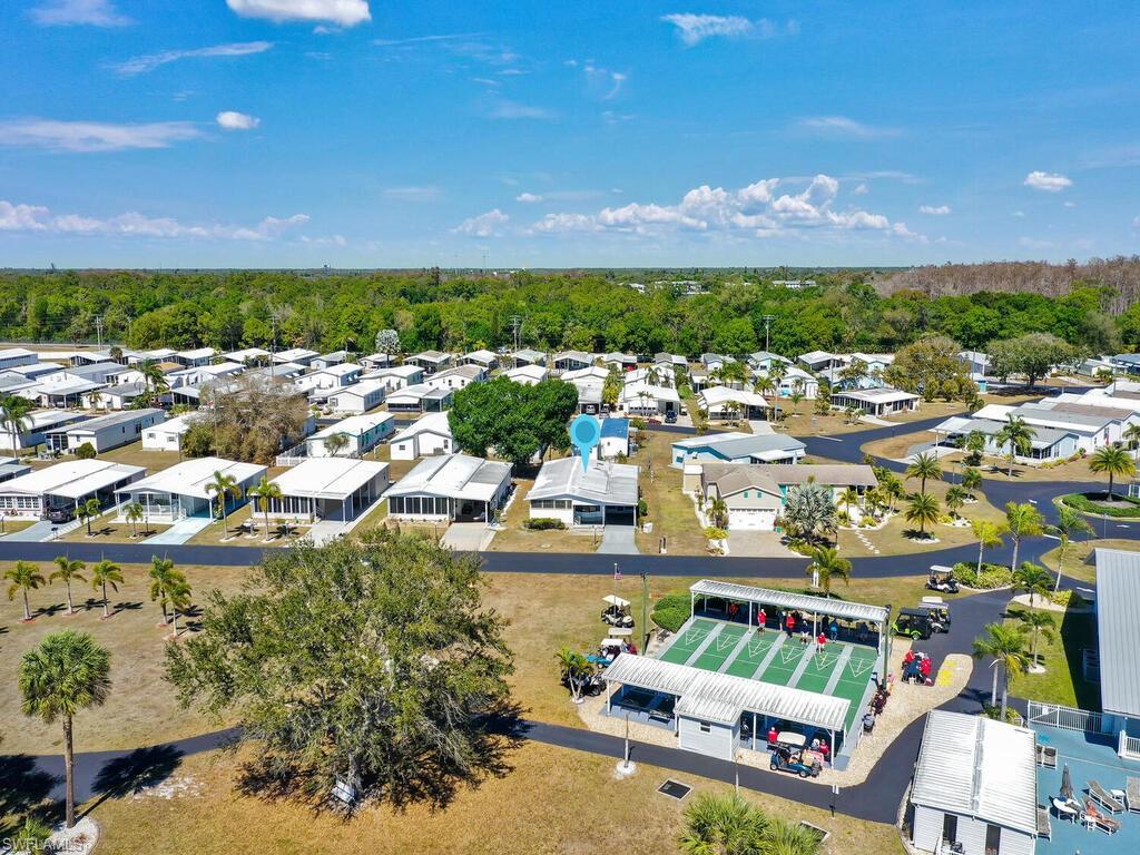 CRYSTAL LAKES - Residential