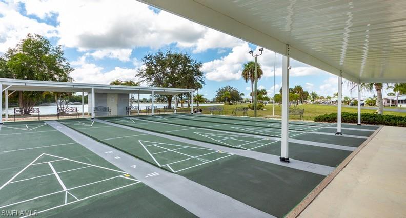 CRYSTAL LAKES - Residential