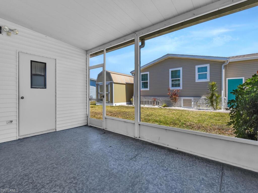 CRYSTAL LAKES - Residential