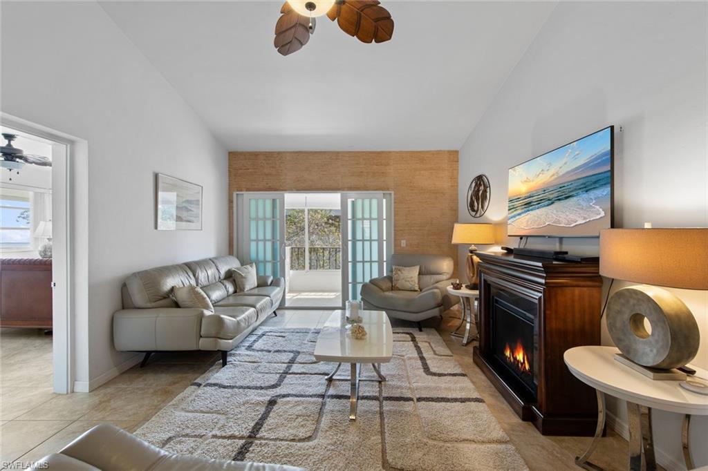 COUNTRY CLUB ESTATES CONDO - Residential