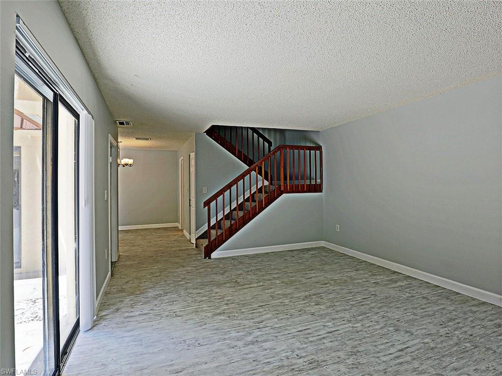 VILLAGE OF CEDARBEND - Residential