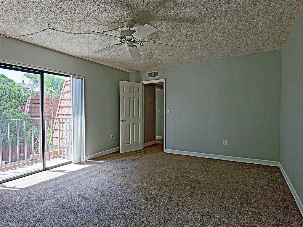 VILLAGE OF CEDARBEND - Residential