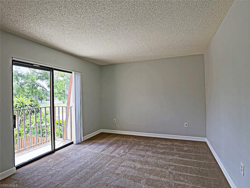 VILLAGE OF CEDARBEND - Residential