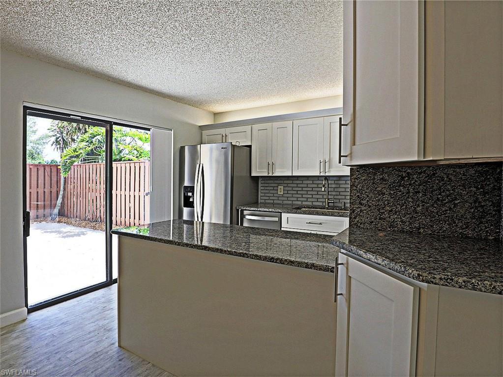 VILLAGE OF CEDARBEND - Residential