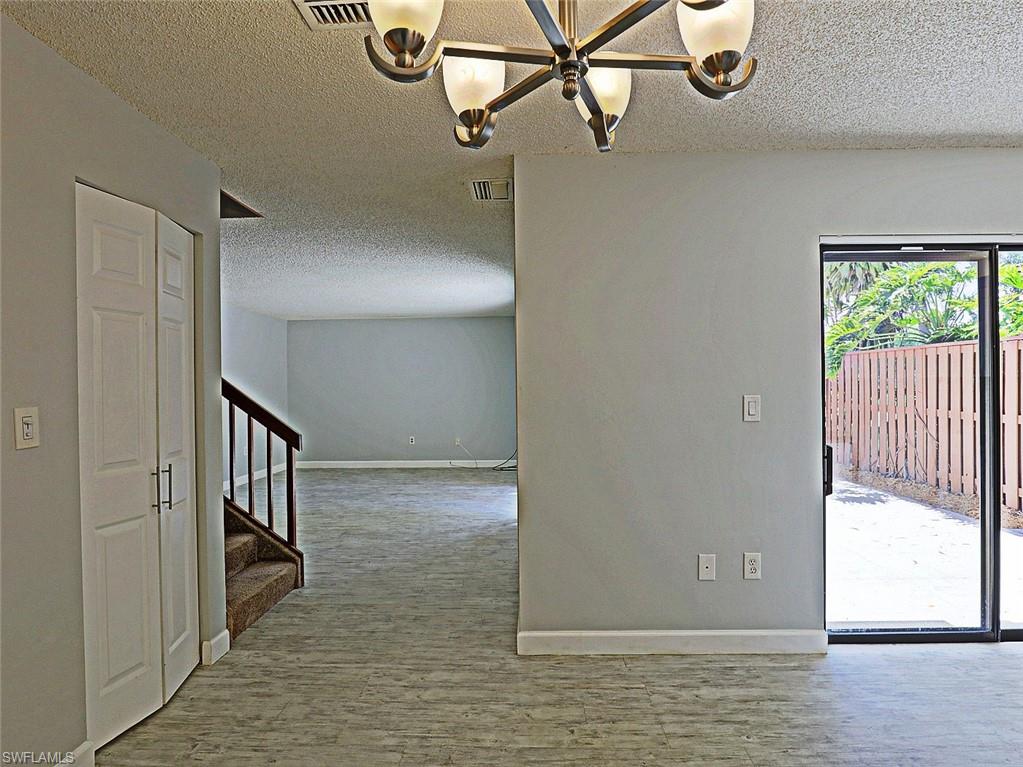 VILLAGE OF CEDARBEND - Residential