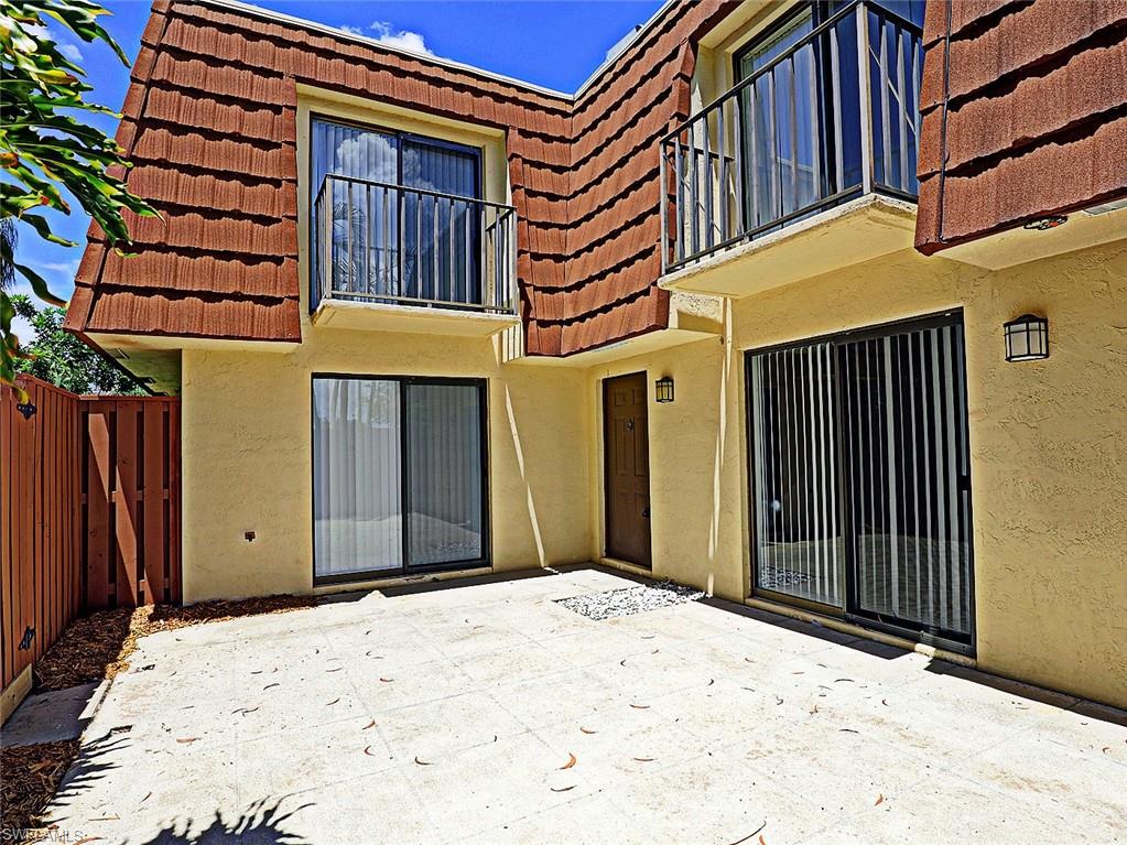 VILLAGE OF CEDARBEND - Residential