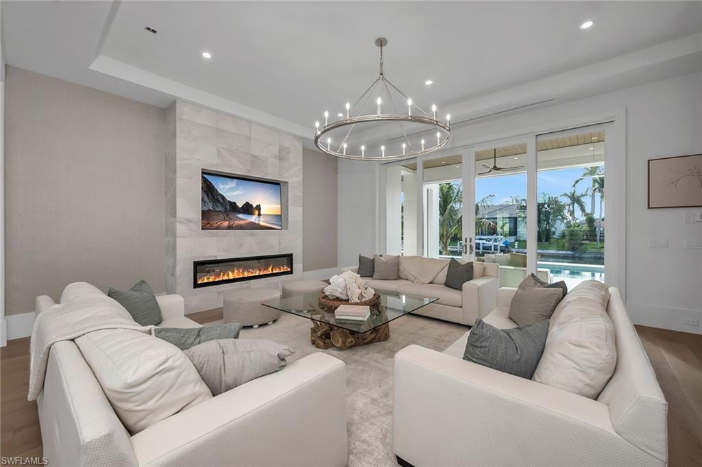 MARCO ISLAND - Residential