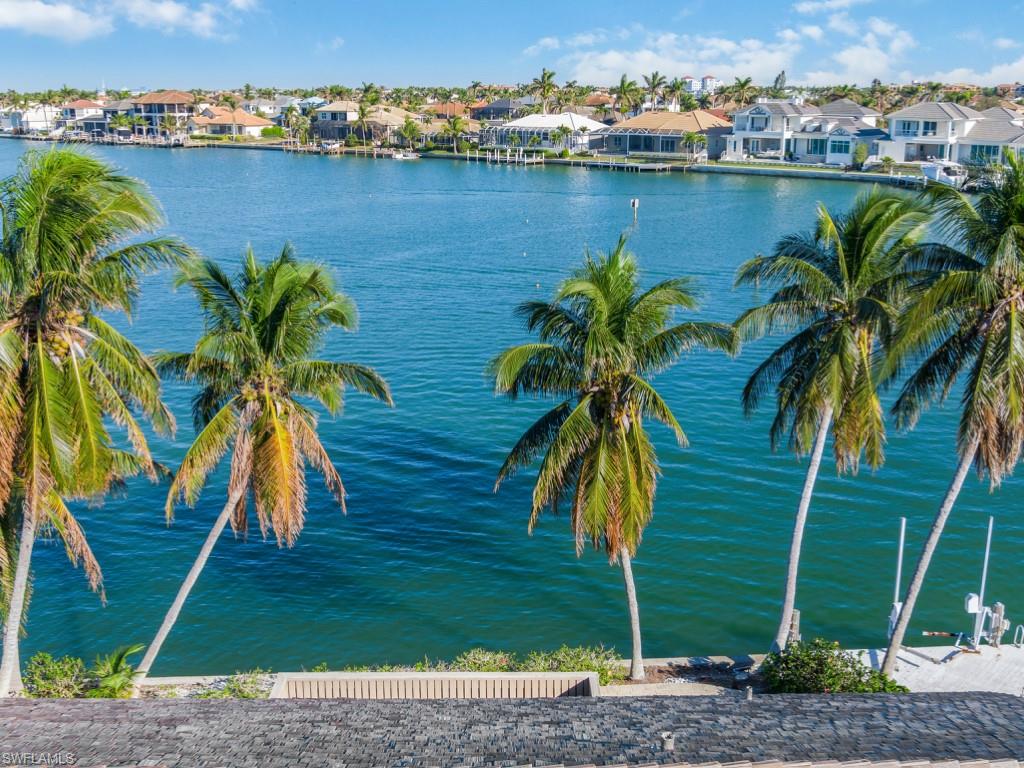 MARCO BEACH - Residential