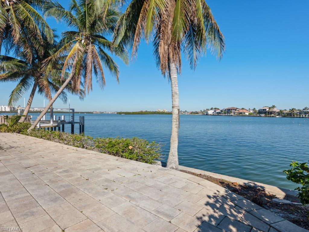 MARCO BEACH - Residential