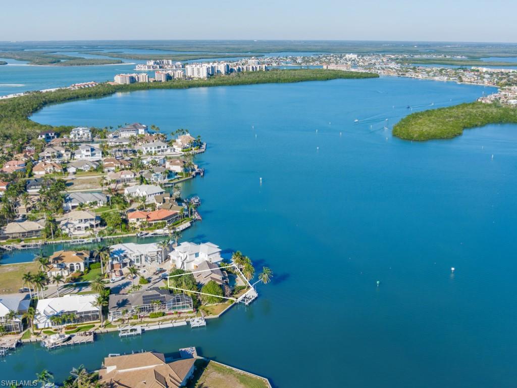 MARCO BEACH - Residential