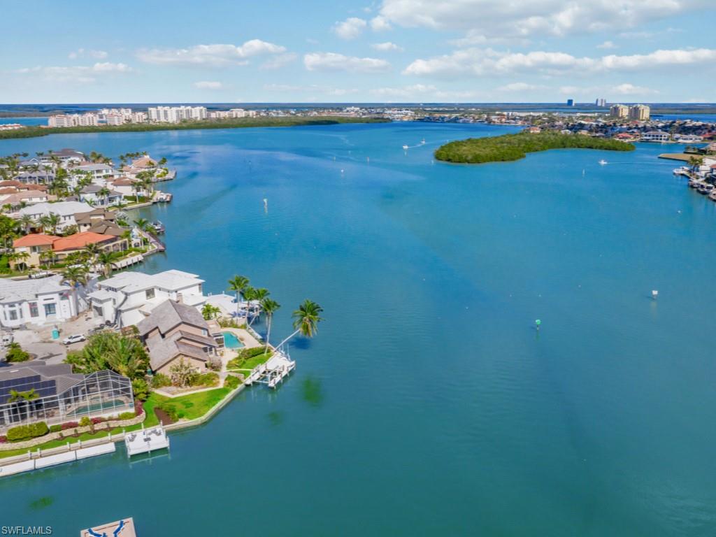 MARCO BEACH - Residential