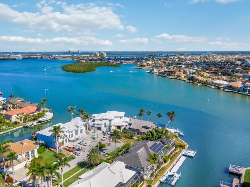 MARCO BEACH - Residential