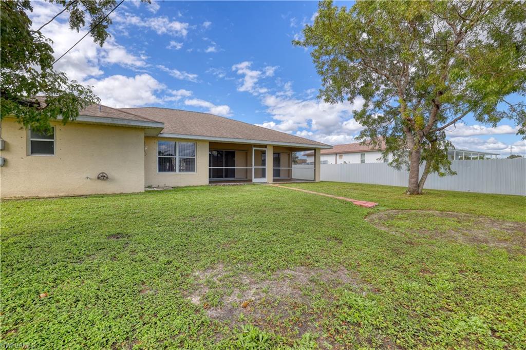 CAPE CORAL - Residential